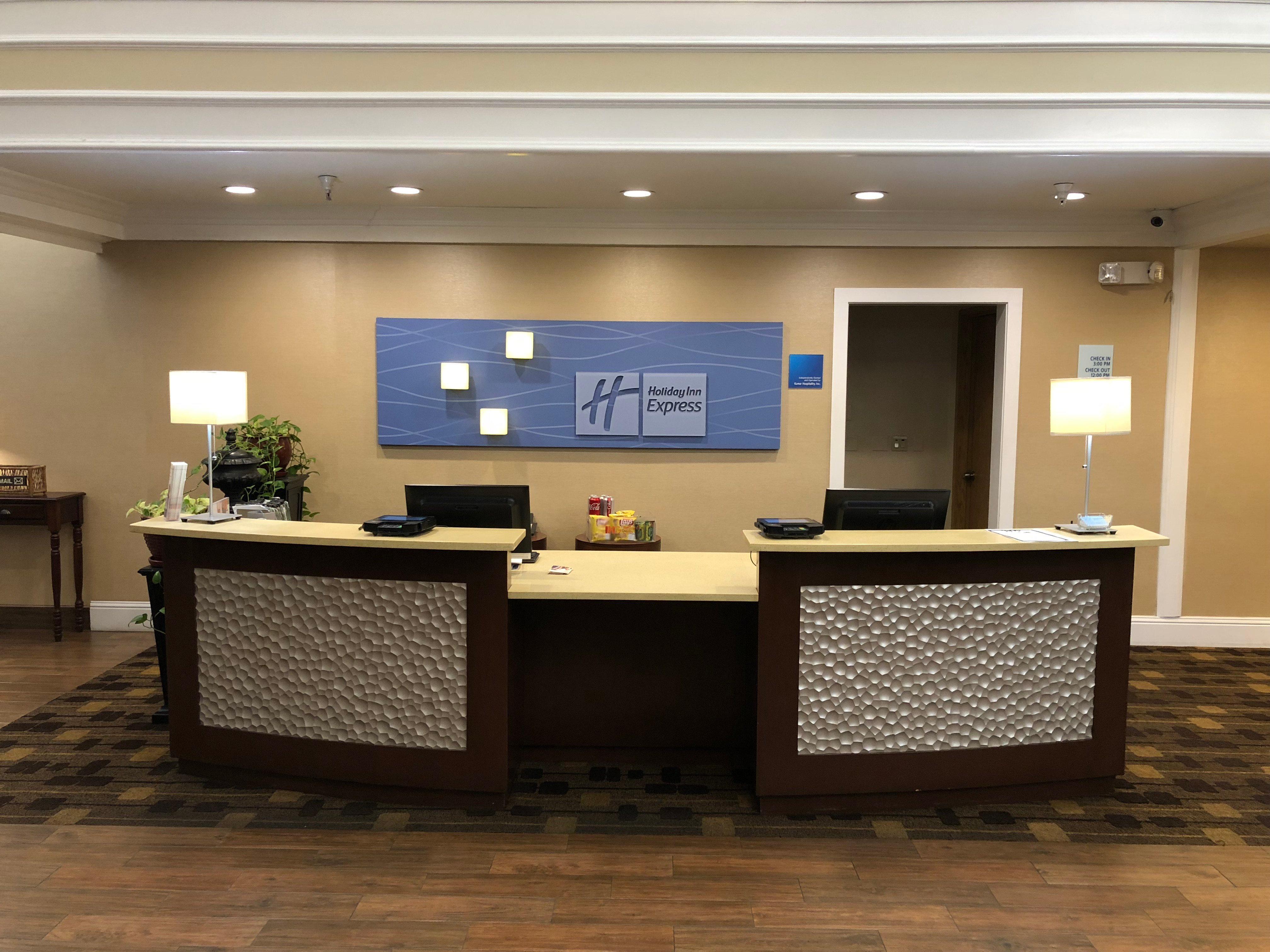 Holiday Inn Express Corning By Ihg Exteriör bild