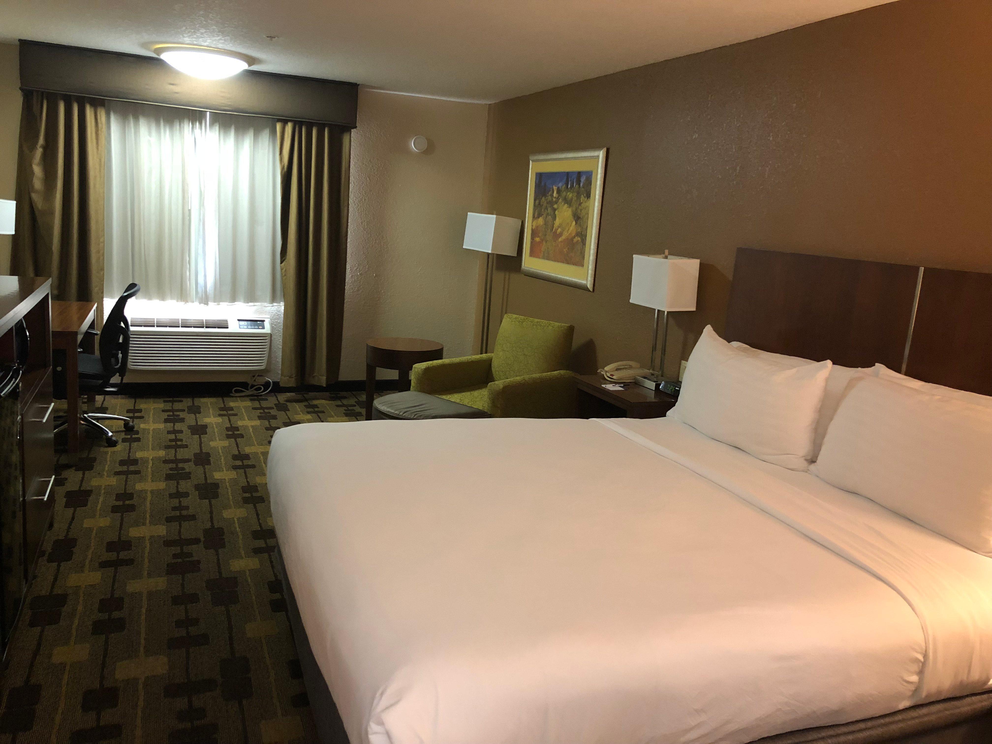 Holiday Inn Express Corning By Ihg Exteriör bild