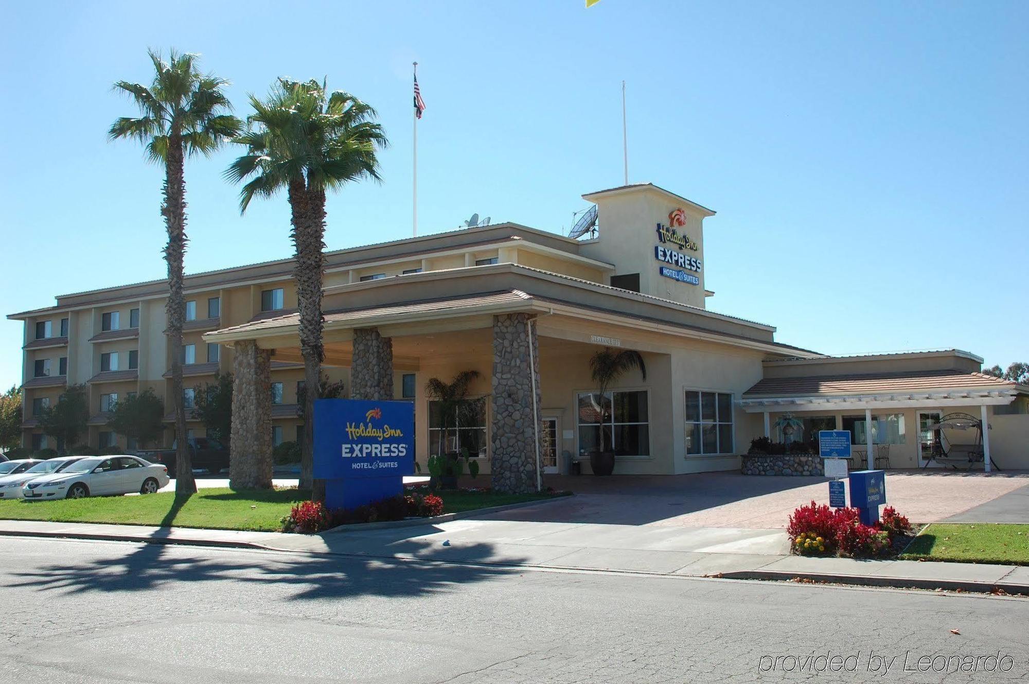 Holiday Inn Express Corning By Ihg Exteriör bild